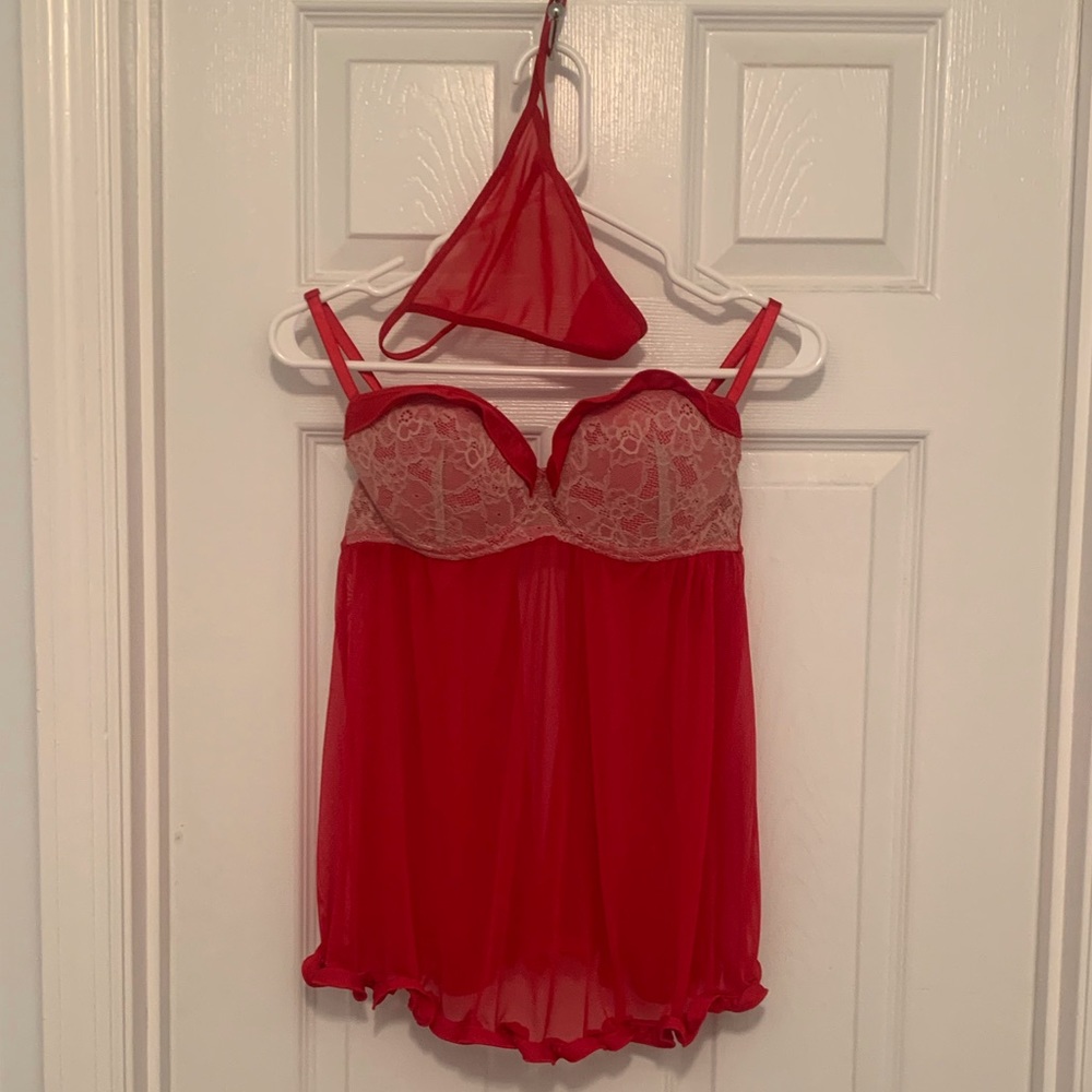 ⭐️NEVER WORN Jezebel Lace Babydoll Set